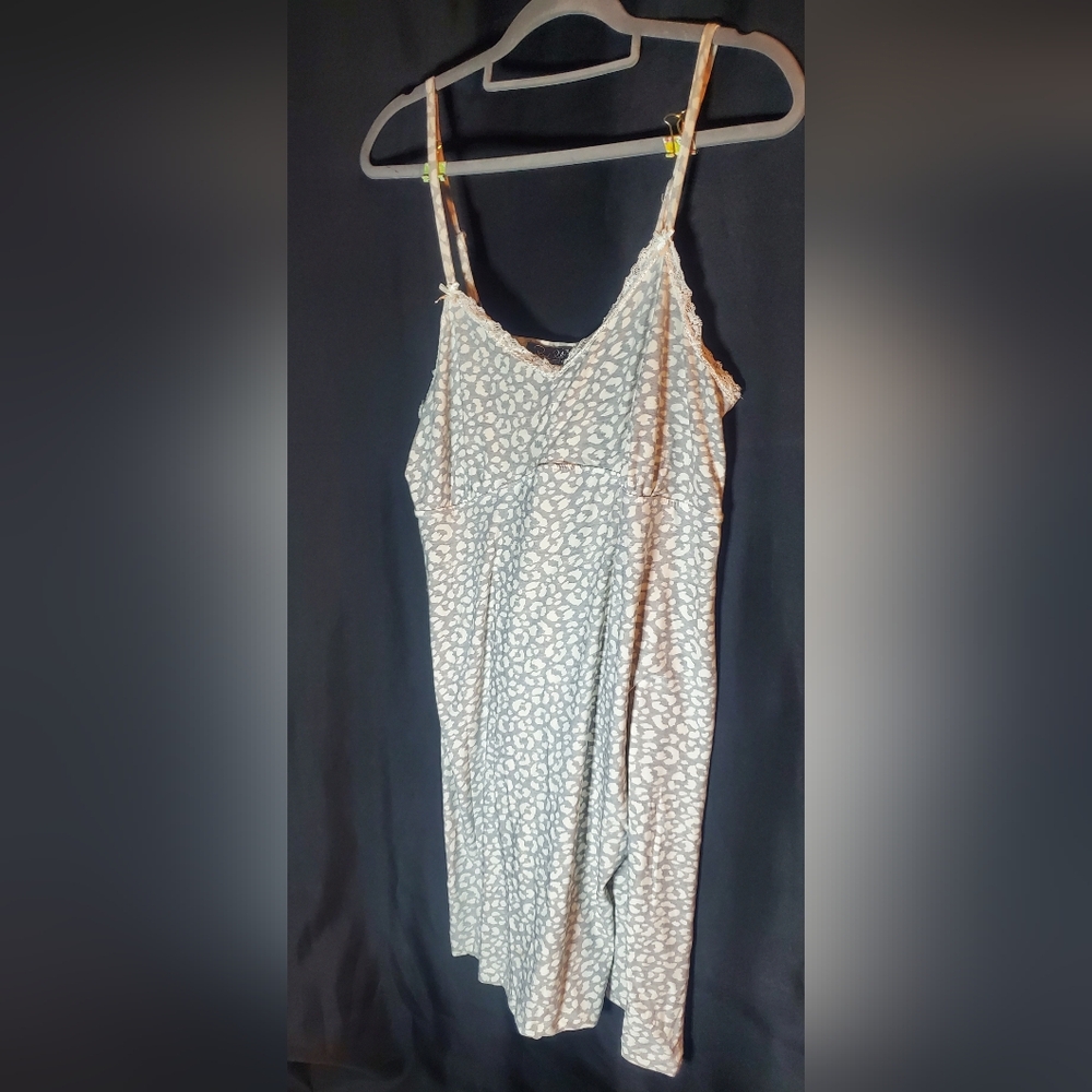 Cuddl Duds White Leopard Print Robe Set - Picture 5 of 6